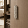 Poignée en marbre naturel Light Grey — 32 cm